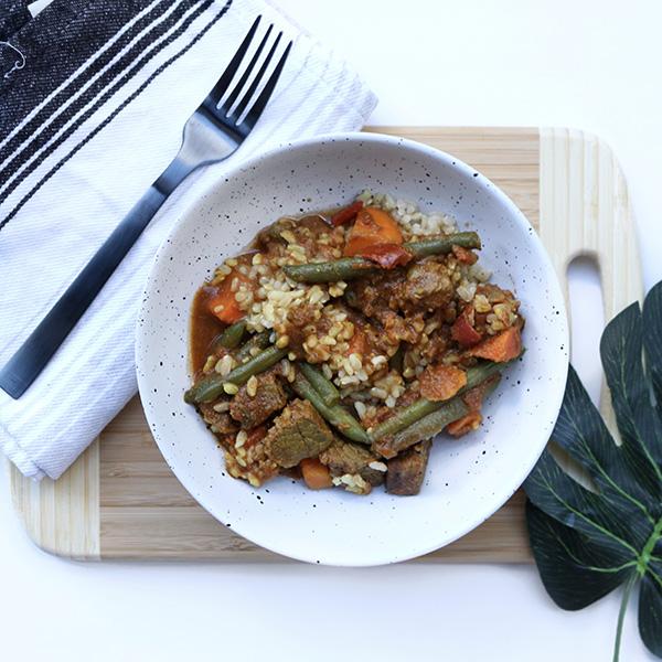 Fitness Outcomes Grass Fed Beef Curry with Brown Rice and Green Beans 350g