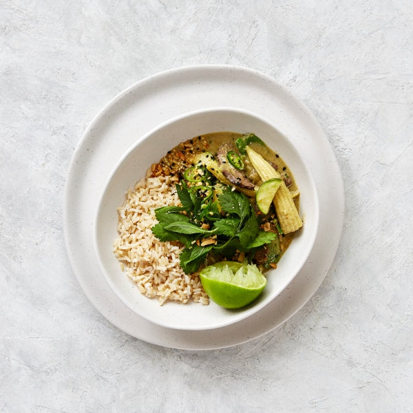 Green Beef Curry with Brown Rice and Snow Peas