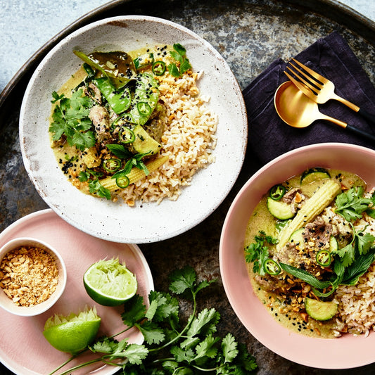 Green Beef Curry with Brown Rice and Snow Peas