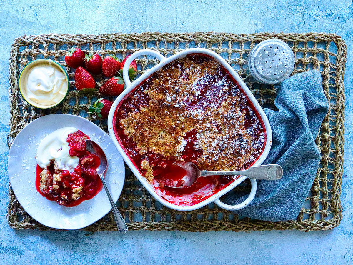 Rhubarb Strawberry Crumble