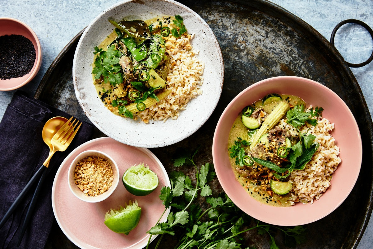 Green Beef Curry with Brown Rice and Snow Peas