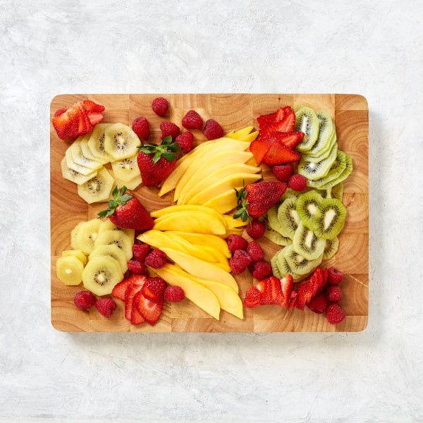 Summer Fruit Pavlova Roulade
